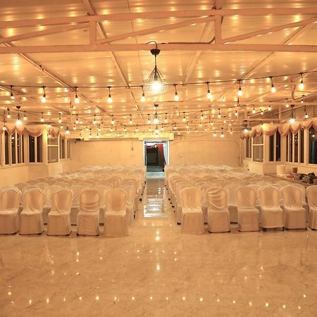 Fabhotel Prime Adore Residency Ченай Екстериор снимка